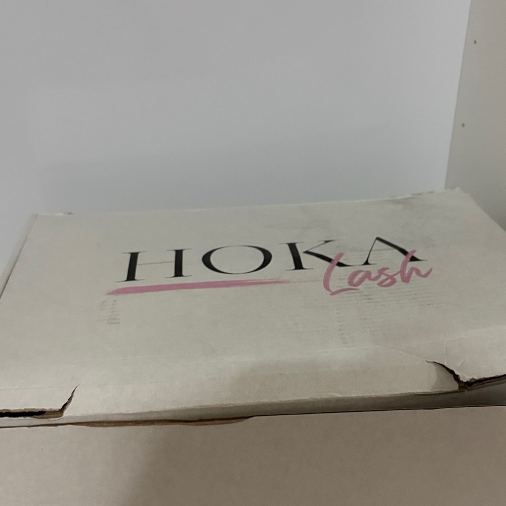 Hoka lash extension kit and training course